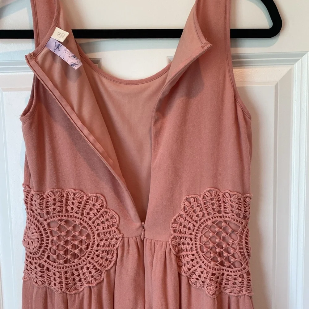 Alya Sleevelss Crochet‎ Design Dress - Medium - Muted Salmon Pink